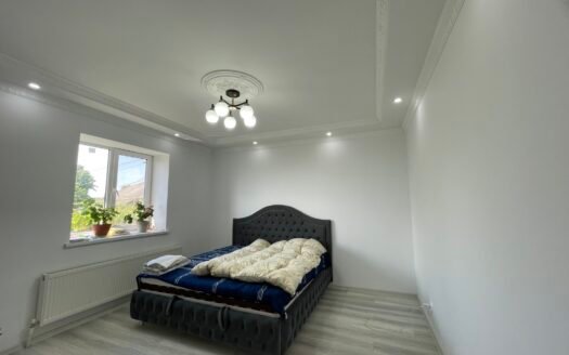 Casă, 127 m², Pelivan